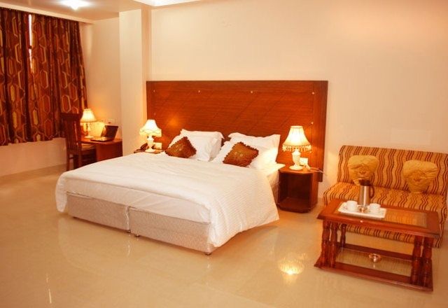 Hotel Kyron Delhi  Eksteriør billede