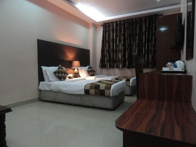 Hotel Kyron Delhi  Eksteriør billede