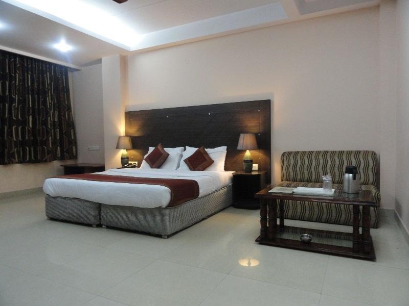 Hotel Kyron Delhi  Eksteriør billede