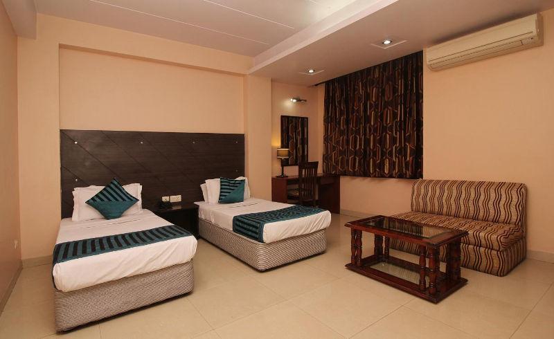 Hotel Kyron Delhi  Eksteriør billede