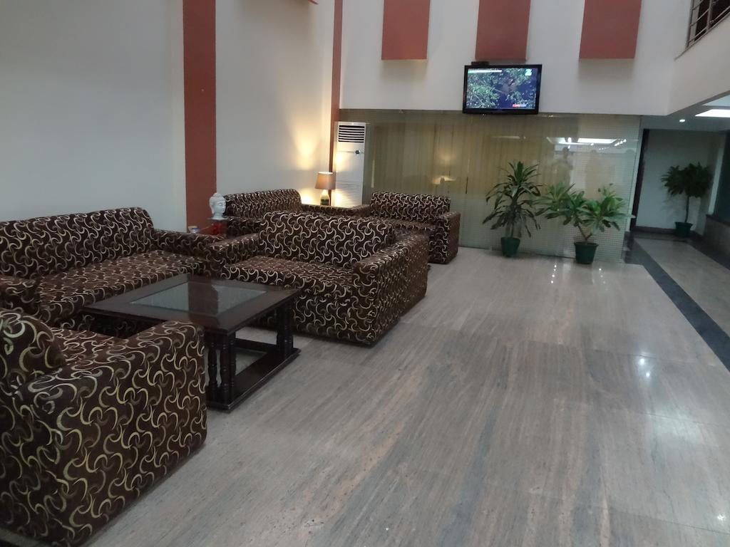 Hotel Kyron Delhi  Eksteriør billede