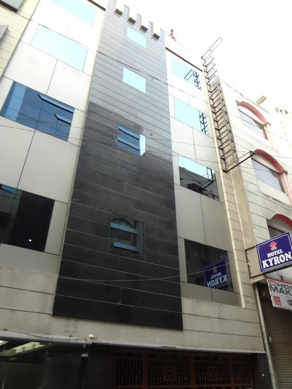 Hotel Kyron Delhi  Eksteriør billede