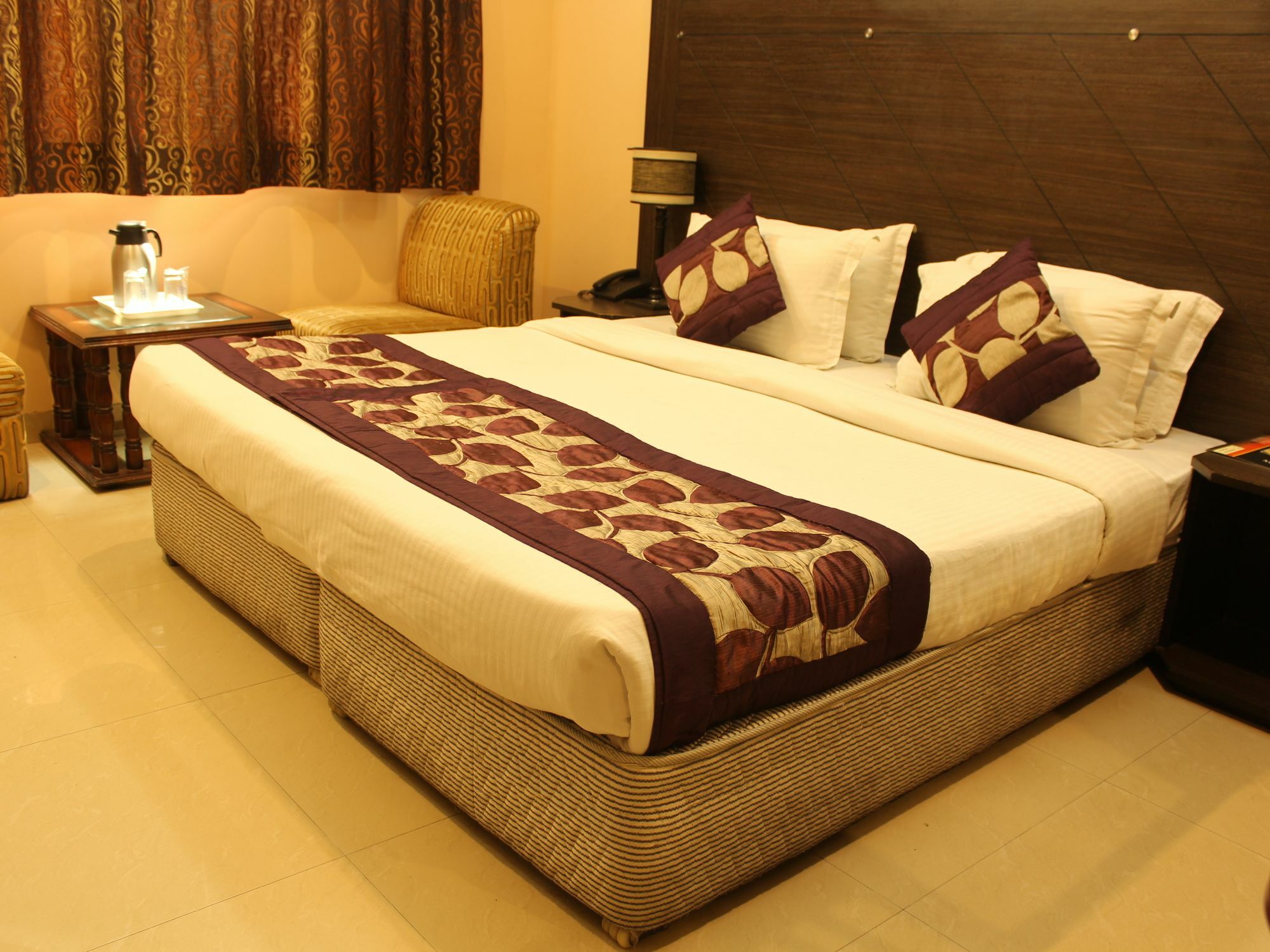 Hotel Kyron Delhi  Eksteriør billede