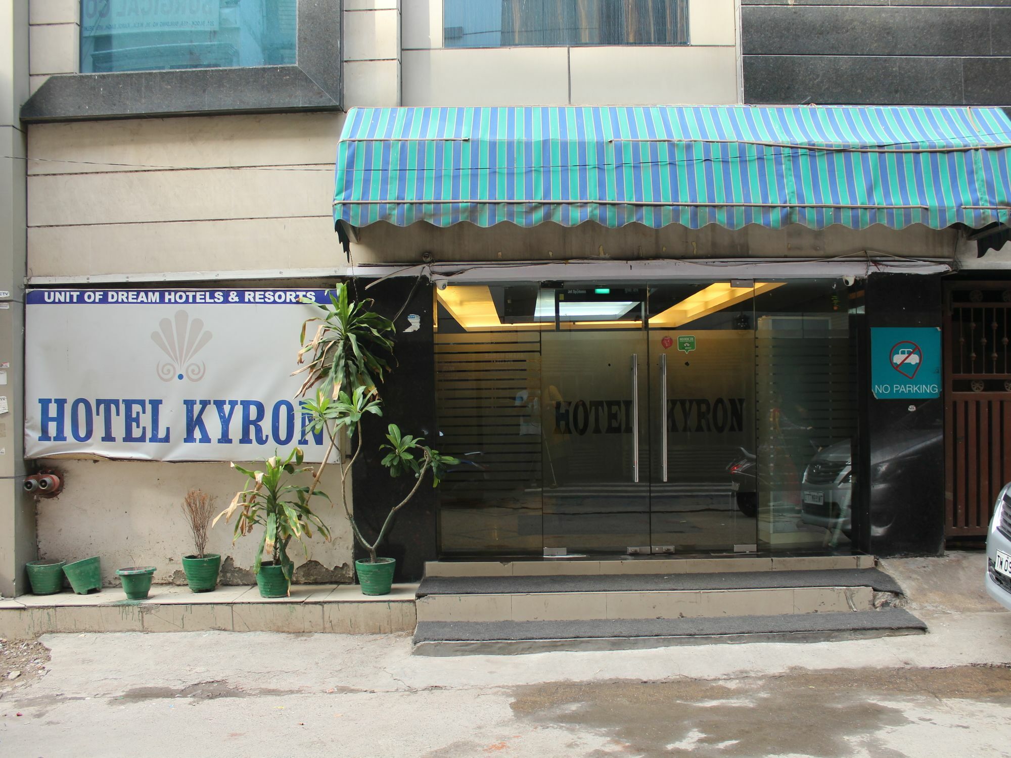 Hotel Kyron Delhi  Eksteriør billede